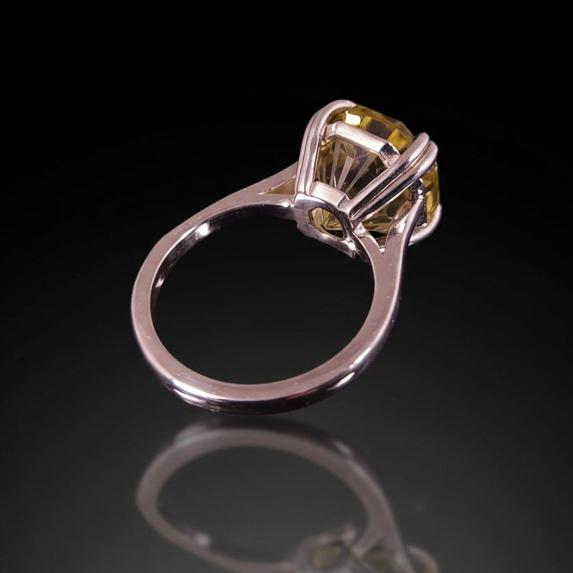 7.5 ct Octogonal Yellow Quartz - Sterling Silver Ring