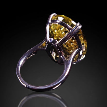 30 ct Portuguese-Cut Lemon Quartz - Sterling Silver Ring