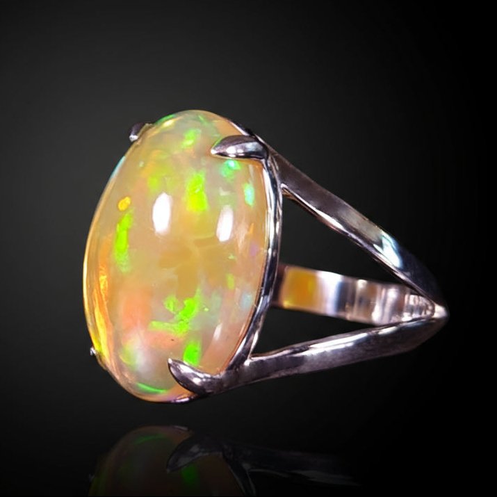 5 ct Ethiopian Welo Opal - Sterling Silver Ring