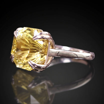 7.5 ct Octogonal Yellow Quartz - Sterling Silver Ring