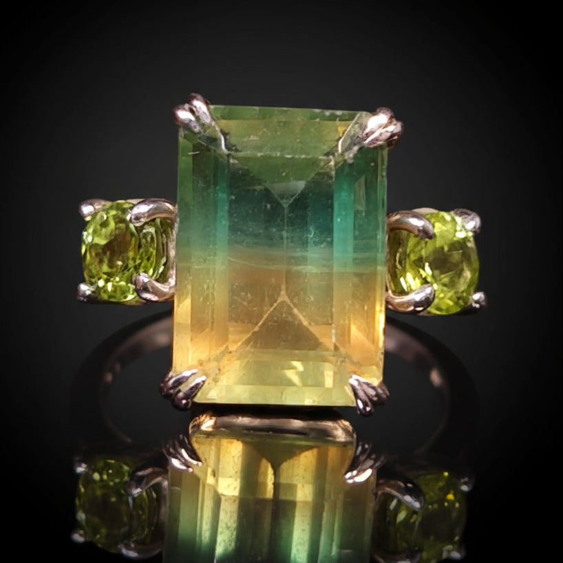 8 ct Green and Yellow Fluorite & Peridots - Sterling Silver Ring
