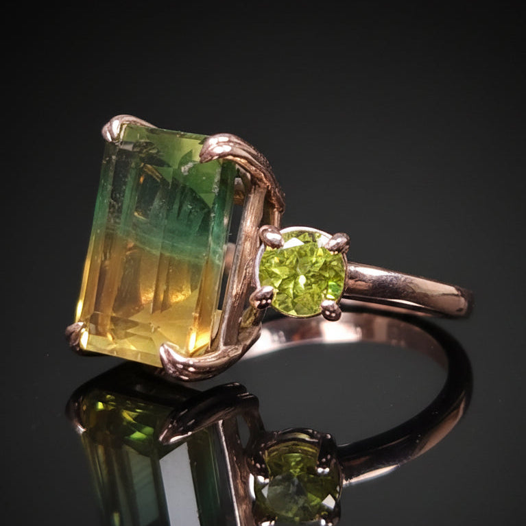 8 ct Green and Yellow Fluorite & Peridots - Sterling Silver Ring