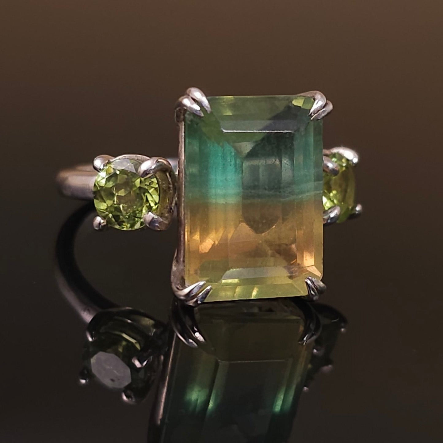 8 ct Green and Yellow Fluorite & Peridots - Sterling Silver Ring