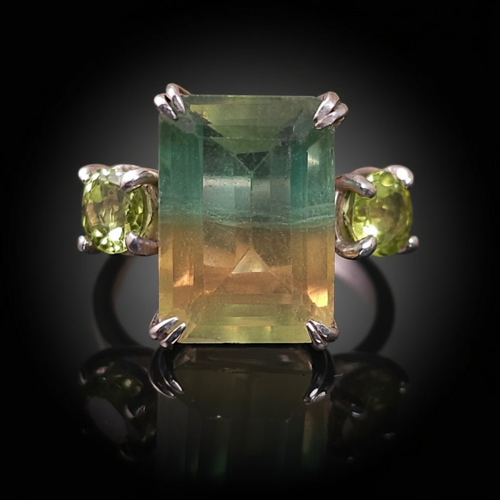 8 ct Green and Yellow Fluorite & Peridots - Sterling Silver Ring